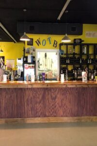 econo lodge inn & suites winery on the bay